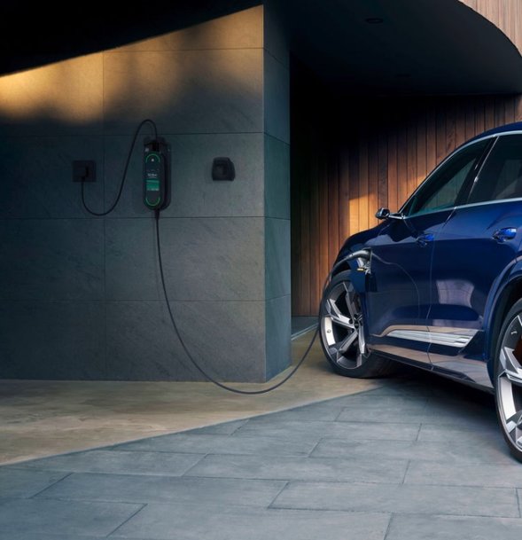 Preventing blackouts with intelligence: Audi e-tron is ready for grid-optimized charging